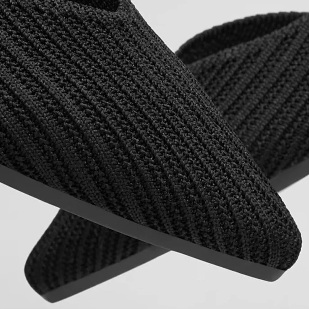 - Women's Black Flats